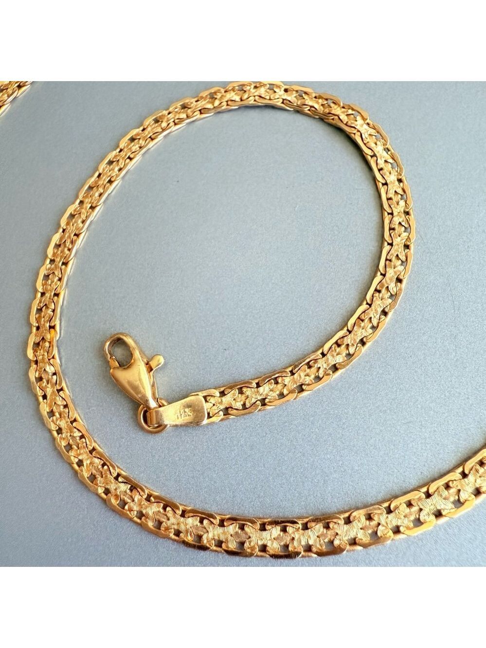14K Solid Gold Diamond Cut Bismark Flat 2 Sided Chain Necklace 23.5 inch… - Picture 4 of 7